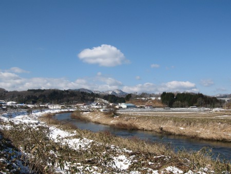 140322_雪どけの神野瀬川（高野町内）.JPG