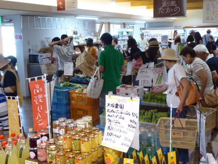 160710_道の駅たかの_直売所1.JPG